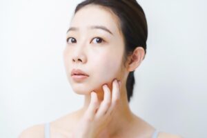 ゆらぎ肌かもしれないと思ったあなたへ。スキンケアから生活改善で対策しよう