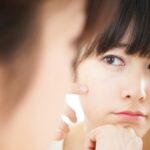 お肌のでこぼこはセルフケアで治せる？クレーター肌、毛穴の目立ちの改善方法とは