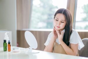 アプリコットカーネルオイルで首イボが取れる？44歳の首イボで試してみた※写真あり