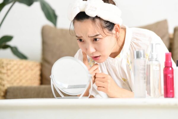 肌の水分量が減るとどうなる？