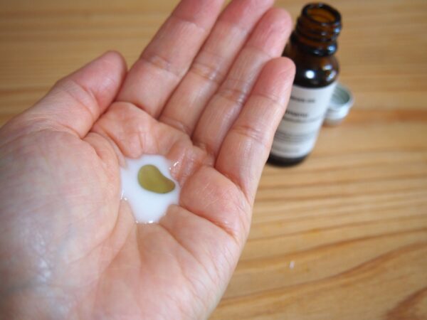 スキンケア製品に混ぜる