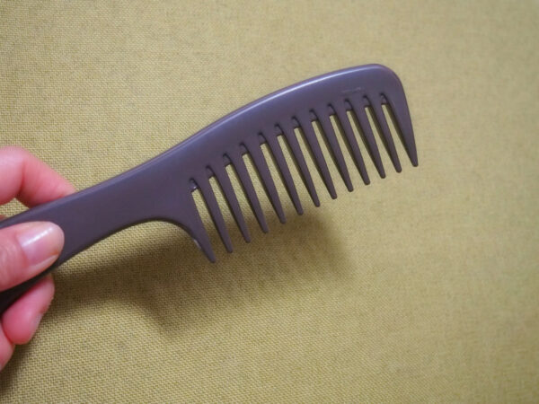 目の粗いコーム