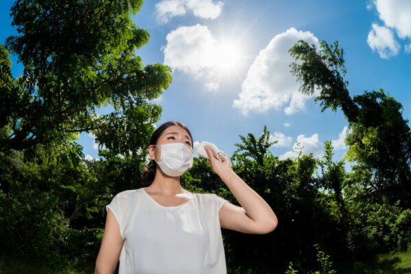 メラニン毛穴の原因