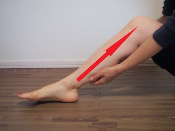 下から上にリンパを流す