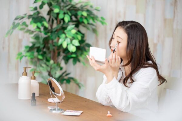 まぶたにダメージを与える4つの原因