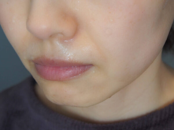 洗顔後の水滴の拭き取り