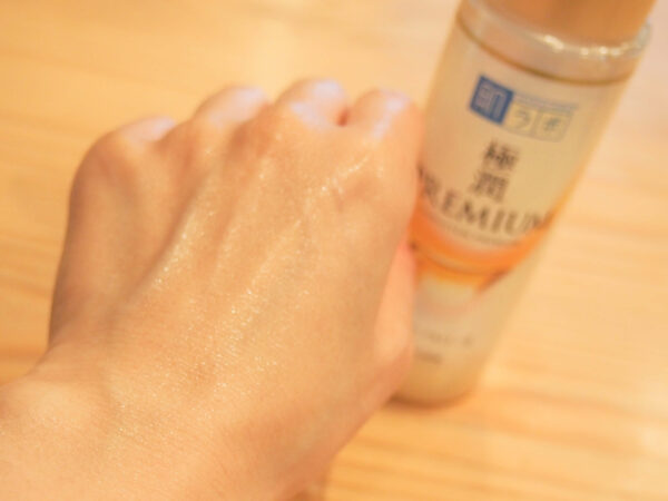 最初はテカテカして、やがてなじんでいきまし