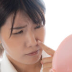ワセリンパックで後悔してない?実態調査といちご鼻の正しいケアを解説