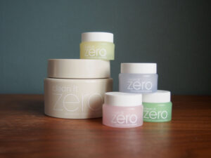 【バニラコのクレンジングバーム】全種類の違いや口コミを比較。乾燥肌や毛穴に効くのはどれ？ 正しい使い方も解説