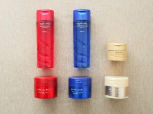 【アクアレーベル】自分の年齢におすすめは何色？年齢層別口コミやエイジングケアライン黄色の特徴を解説