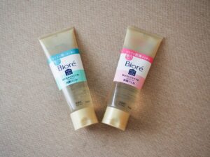 洗顔ジェル『ビオレおうちdeエステ』は肌に悪い？毛穴や角栓への効果や使い方は？45歳の本音口コミ