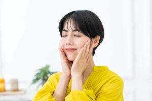 レチノールとビタミンCは併用しちゃダメ？塗る順番や相性のいい成分を紹介