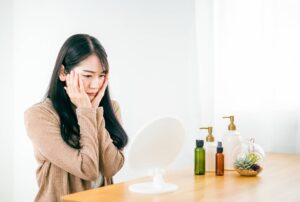 赤ら顔におすすめ化粧水3選！成分や効果、赤みの原因、スキンケア法を徹底解説