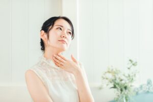首の乾燥を予防するスキンケアとは？人気ネッククリーム5商品の口コミも