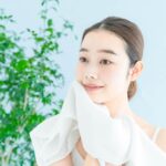 日焼け止めの正しい落とし方は？クレンジングは使う？製品タイプ別の落とし方を解説