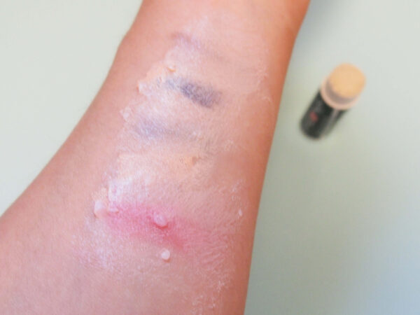 メイクになじませにくい感じ