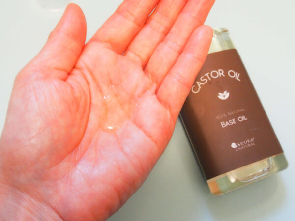 適量を手に取ります