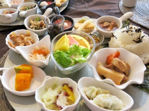 美肌作りの基本！積極的に摂りたい栄養素と食材リスト