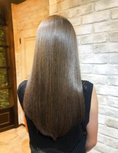 【トステアの効果を徹底解説】マツコ会議で話題の髪質改善トリートメントで、うねり・ダメージ知らずのツヤ髪へ