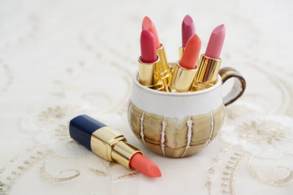 皮むけしないリップおすすめ25選|プチプラ・デパコス別