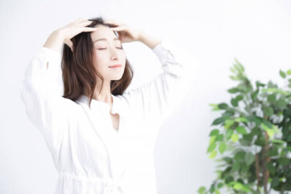 【頭皮マッサージ】血行を促進して髪に栄養を届ける簡単メソッド