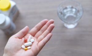 【美容のプロが解説】更年期サプリメントの選び方｜効果・成分を徹底比較し、あなたに合う一品を見つける