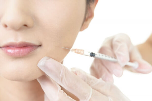 セルフケアの限界は?美容医療で「消す」という選択肢