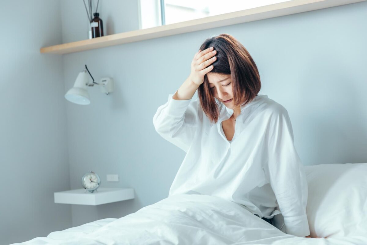 更年期は何歳から？30代・40代の不調はサインかも。始まりの年齢と備え方を専門情報で解説