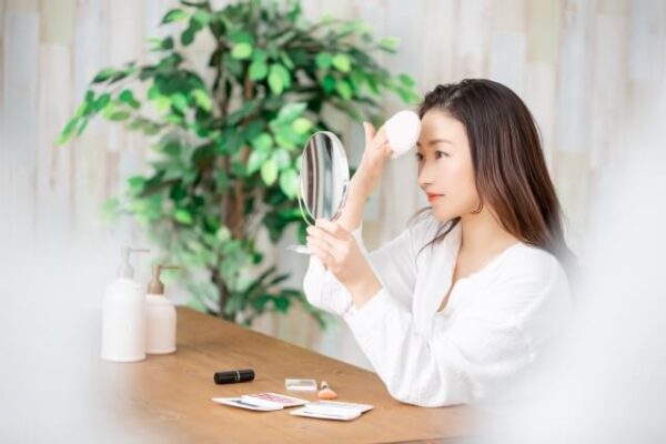 【即効カバー】毛穴レスなめらか肌を叶える！プロ直伝メイクテクニック