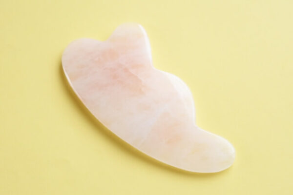 ローズクォーツは、優れた保湿効果があるとも言われていますよ