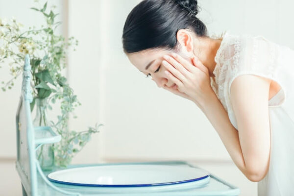 【根本改善】毛穴落ちさせない！土台を作るスキンケア術