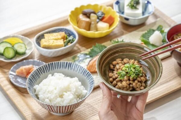 内側から根本改善！皮脂バランスを整える食事＆生活習慣